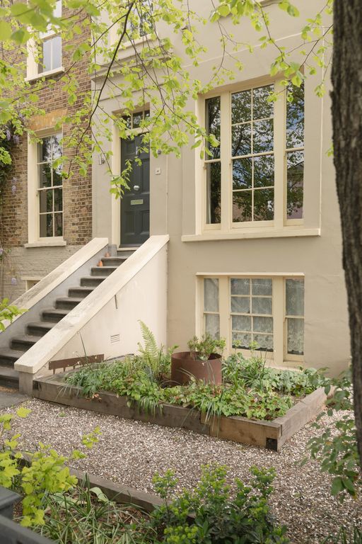 Property photo 2 of 31