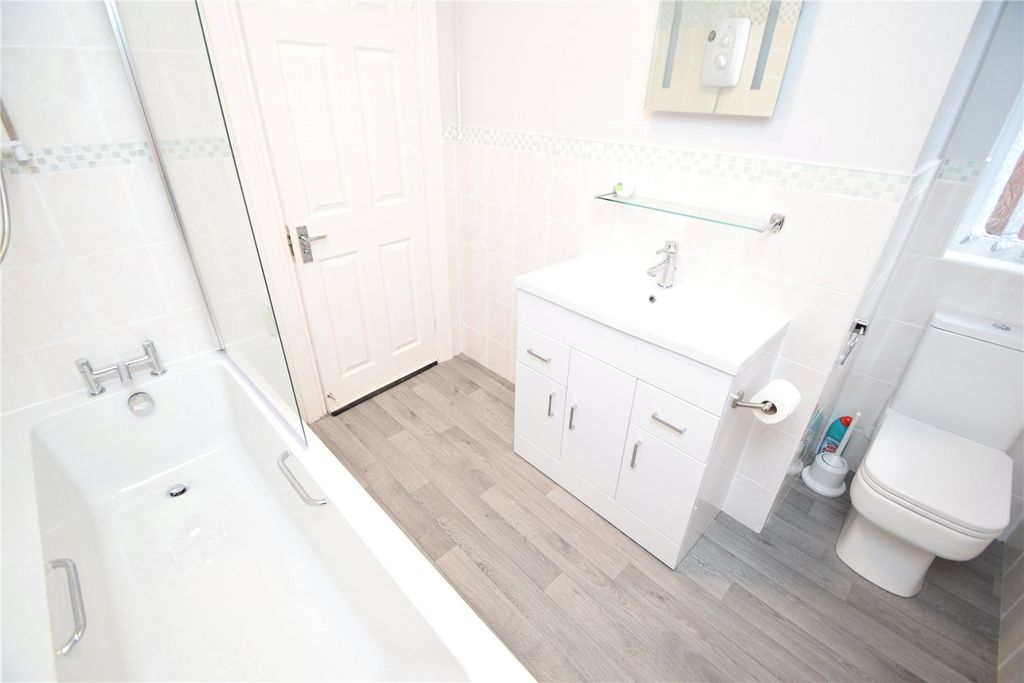 Property photo 3 of 10 Picture No. 02
