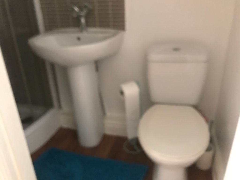 Property photo 3 of 6 En-Suite 2
