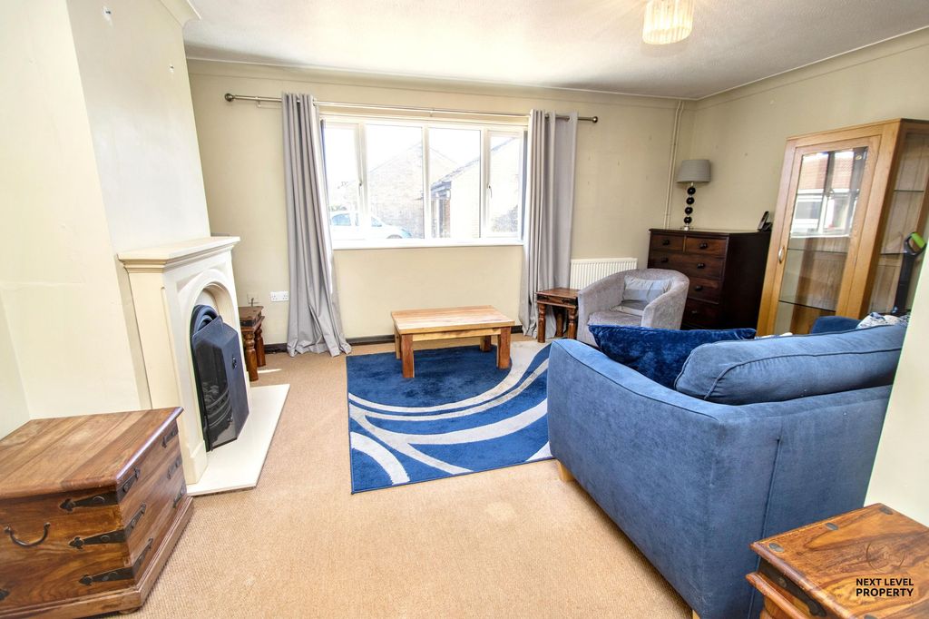 Property photo 3 of 21
