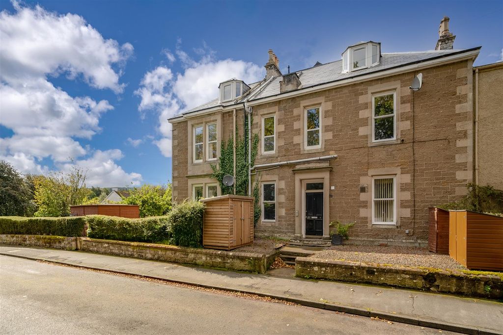 Property photo 2 of 18 8_Ormiston_Terrace_Melrose-02.Jpg