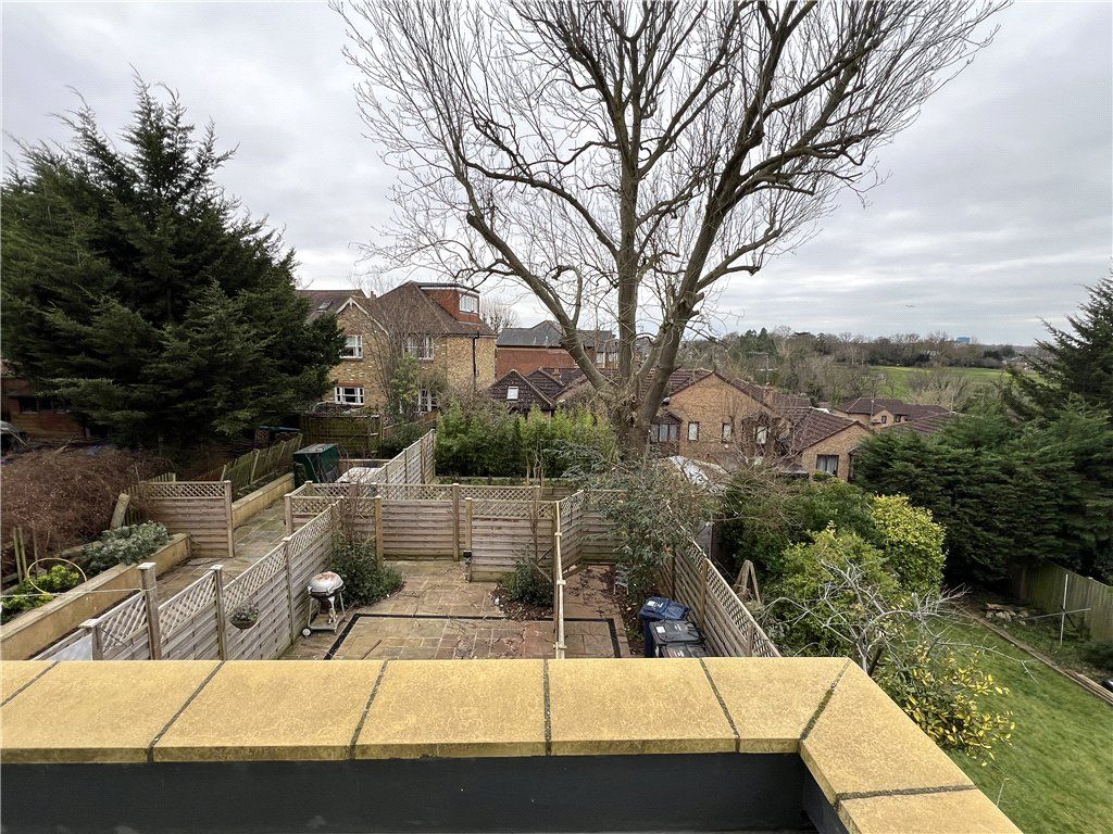 Property photo 2 of 16 Garden