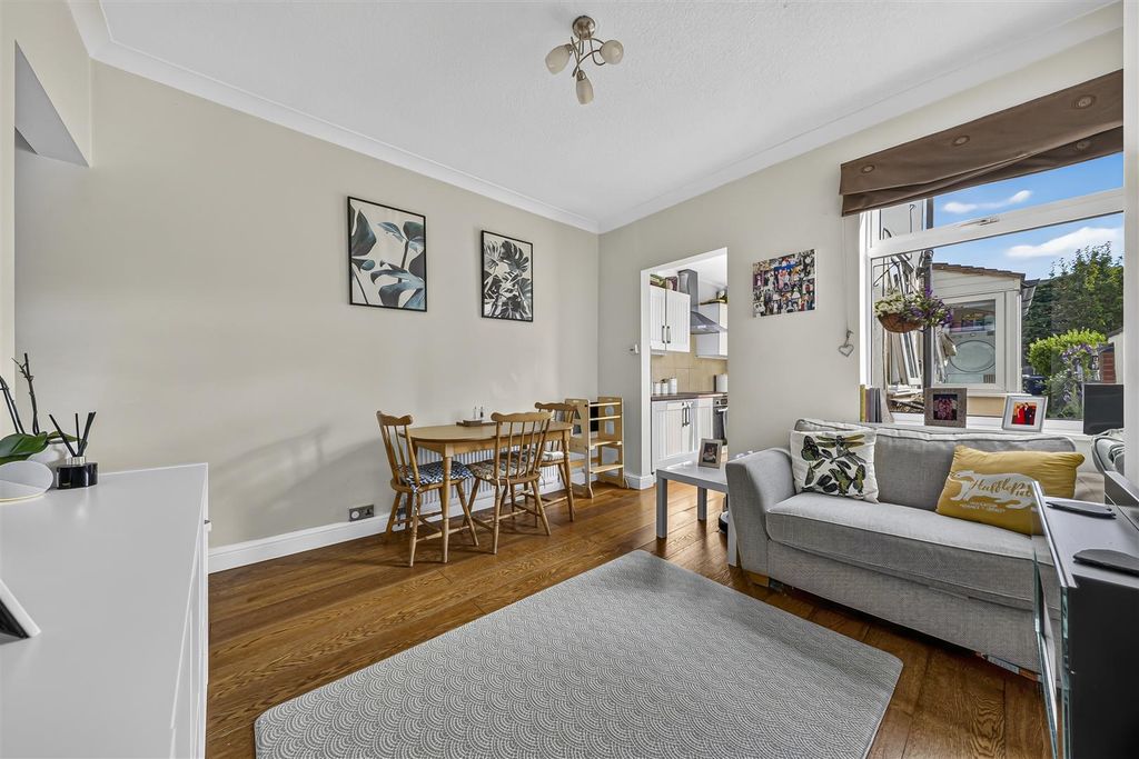 Property photo 3 of 18 3
