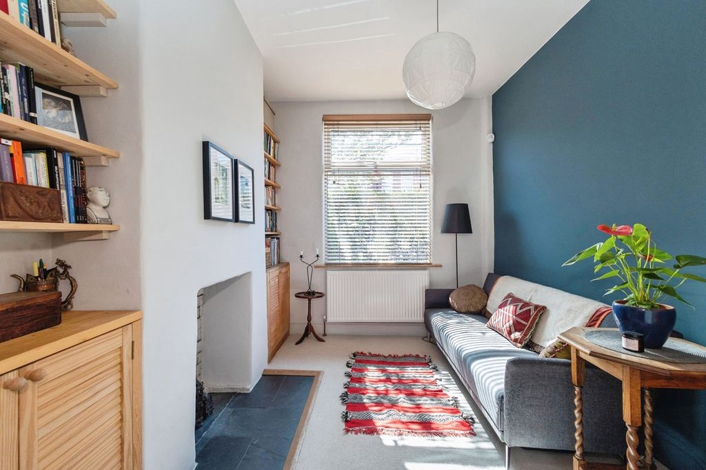Property photo 2 of 23 Pbox-Img.Jpg
