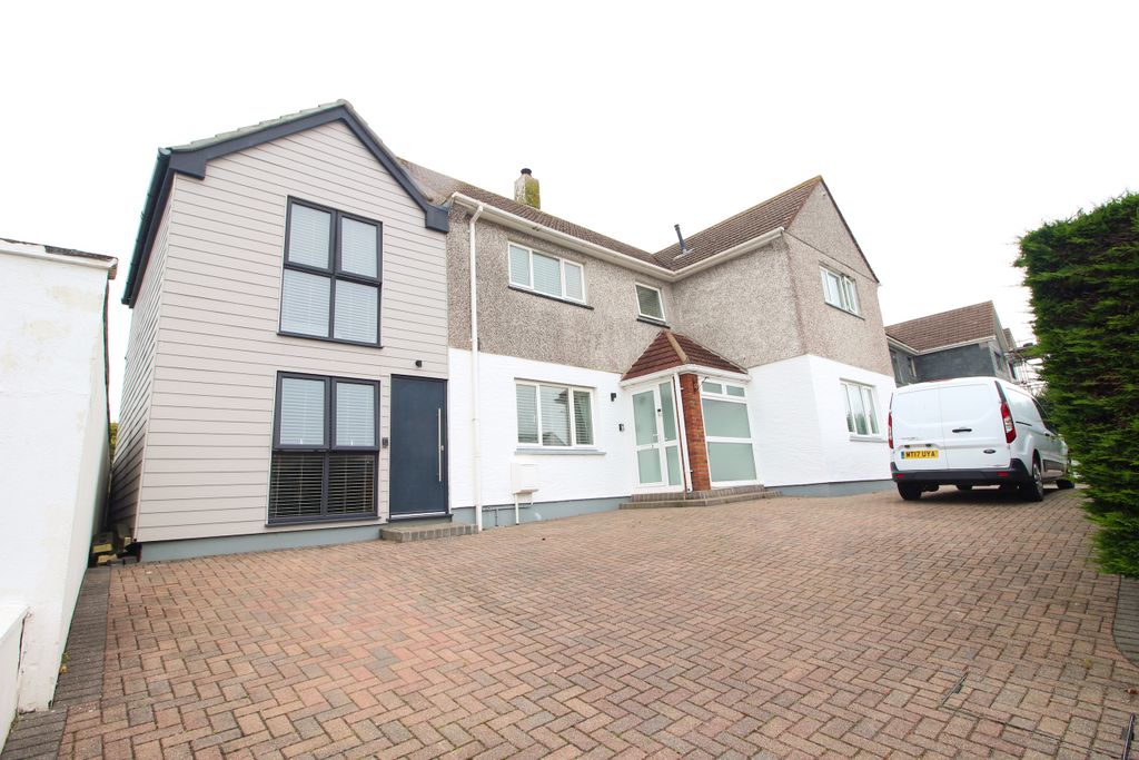 Property photo 1 of 31