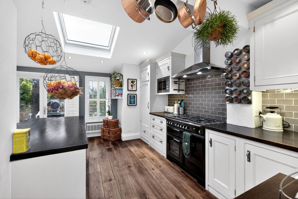 Property photo 2 of 22