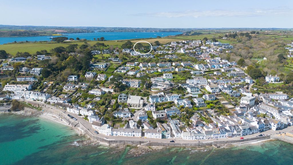 Property photo 1 of 32 4626950