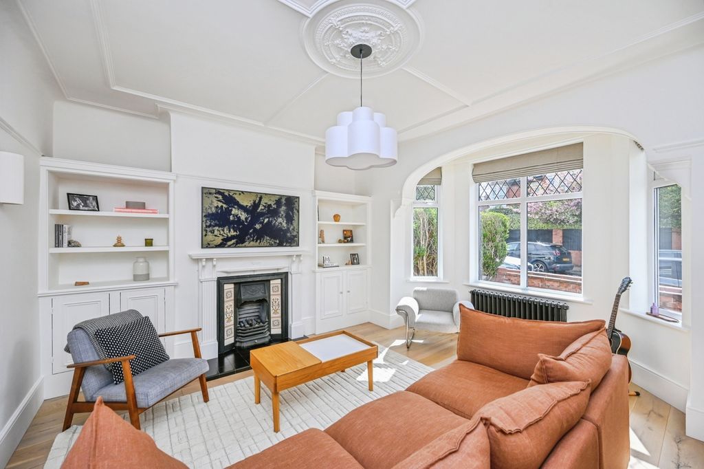 Property photo 3 of 19 Pbox-Img.Jpg