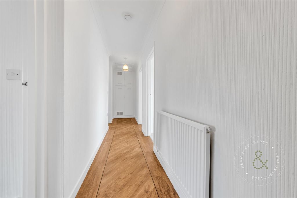 Property photo 2 of 25 Tudor-Court-02.Jpg