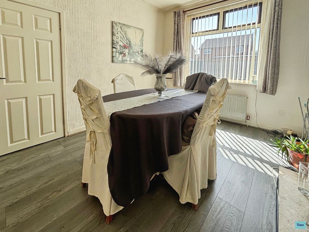 Property photo 2 of 18 Dining Room