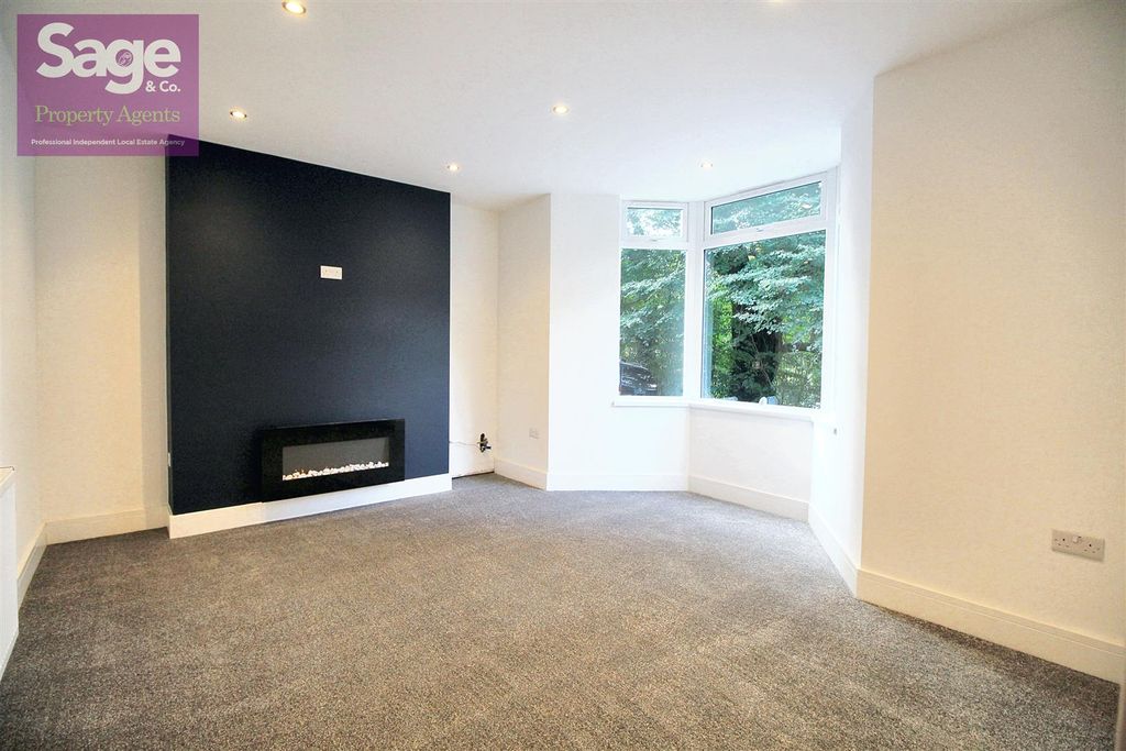 Property photo 2 of 24