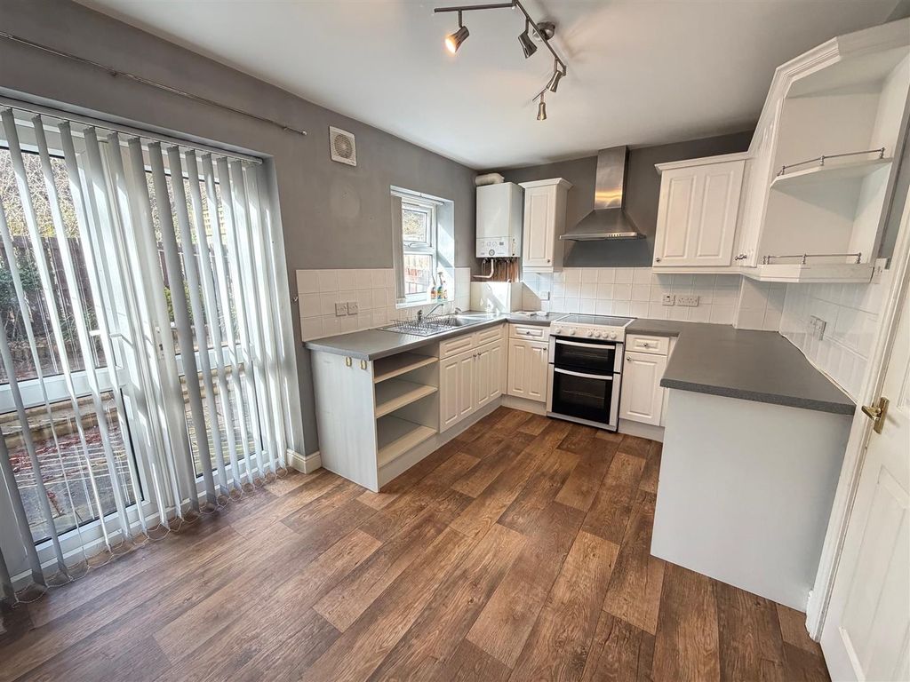 Property photo 3 of 9 2.Jpg