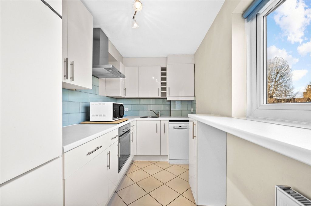 Property photo 2 of 10 Picture No. 05