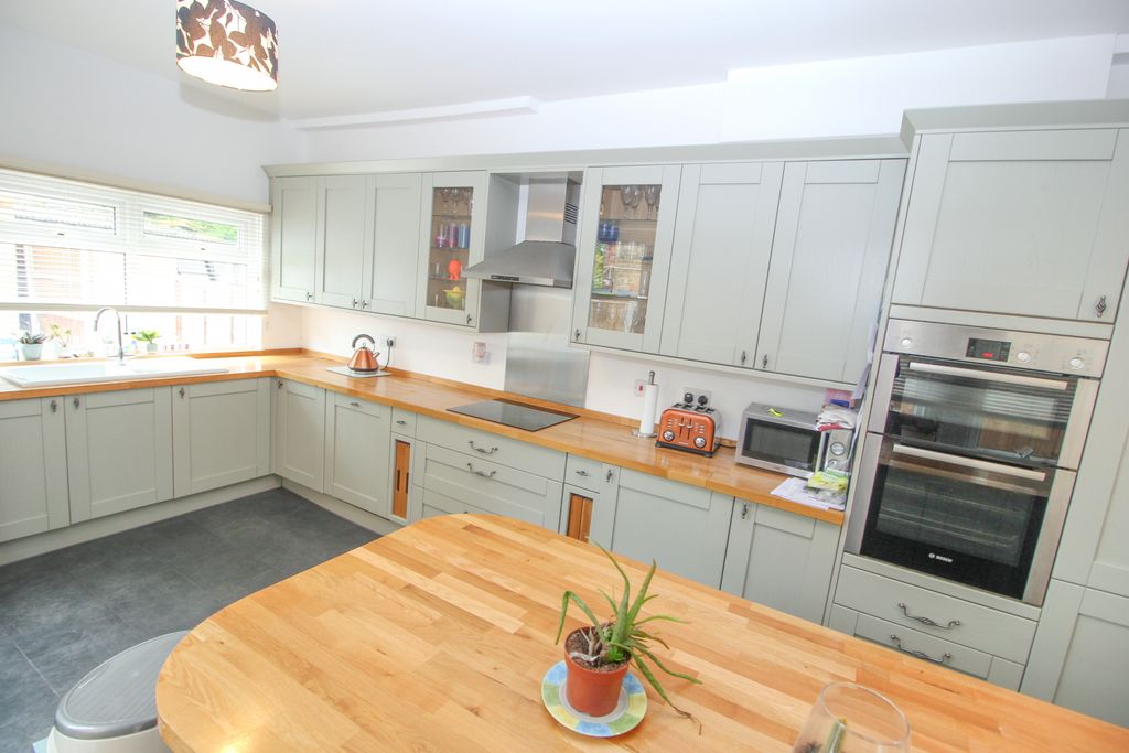 Property photo 3 of 15 Gallery