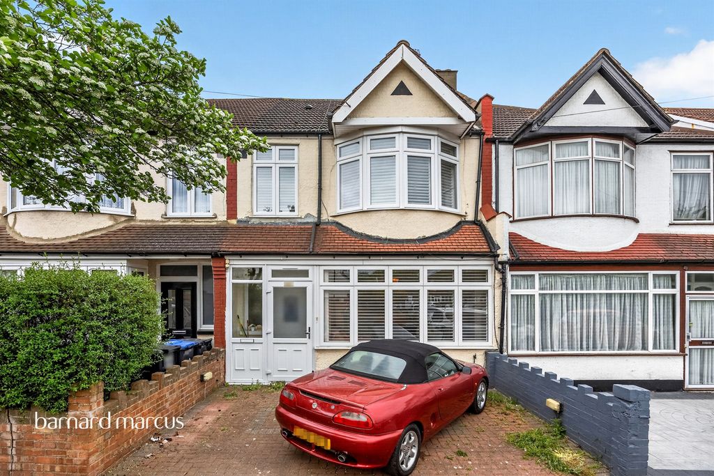 Property photo 1 of 18