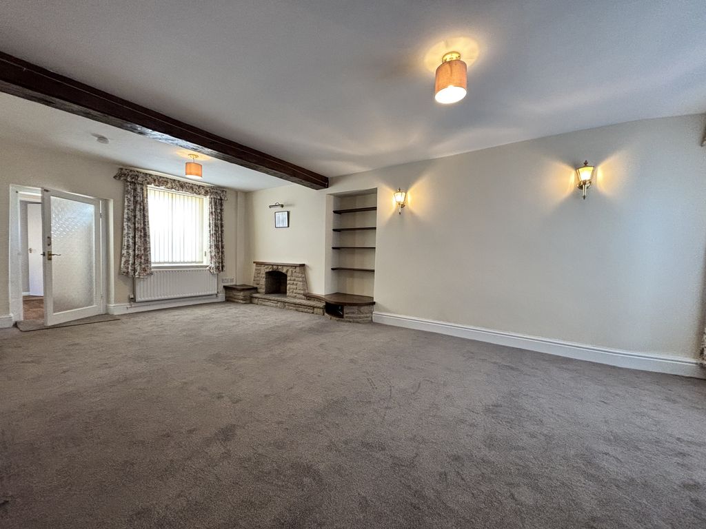 Property photo 3 of 12 C