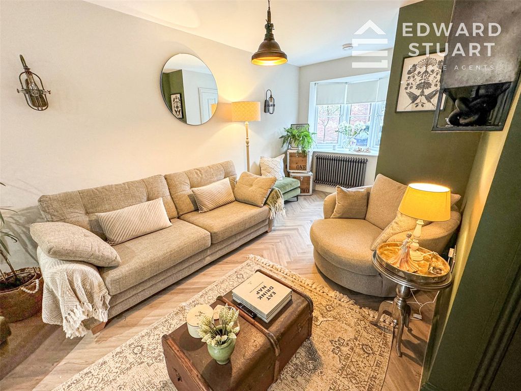 Property photo 2 of 19 Picture No. 13