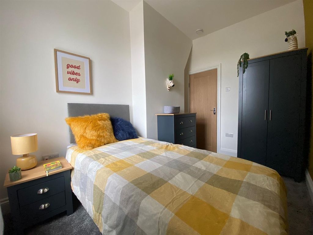 Property photo 1 of 13 Bedroom 3