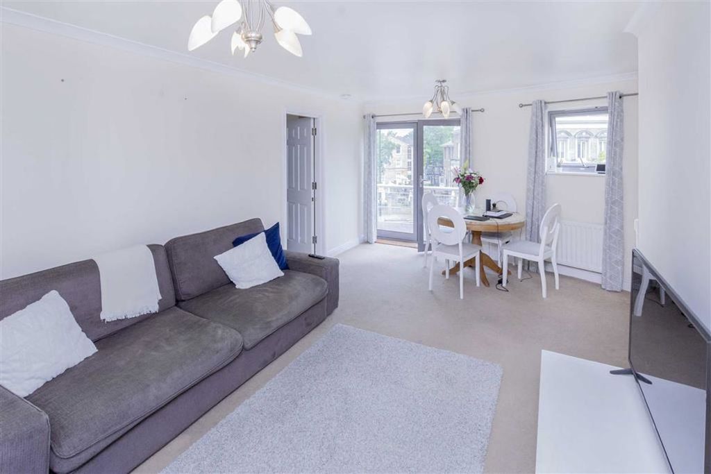 Property photo 2 of 5