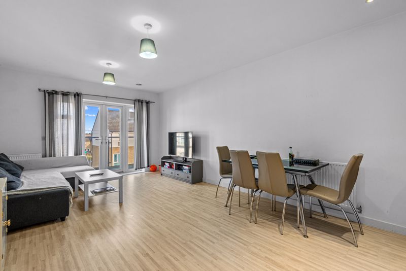 Property photo 3 of 11 Photo 1