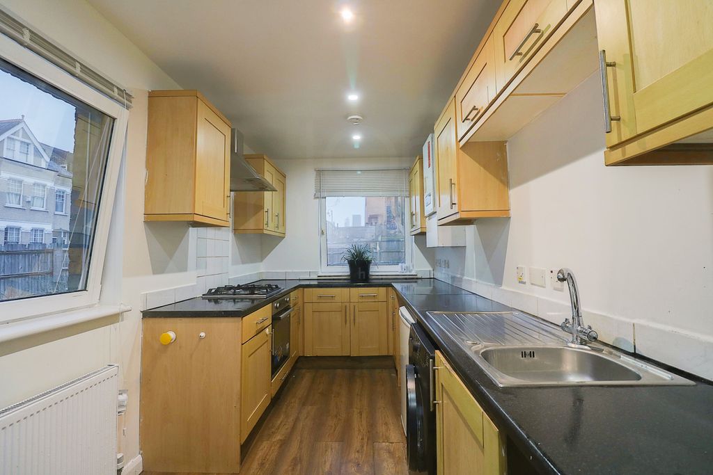 Property photo 2 of 6 Photo 2