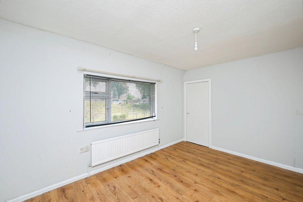 Property photo 3 of 17 Photo