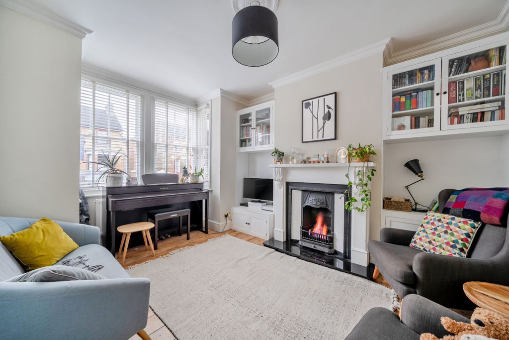 Property photo 2 of 21