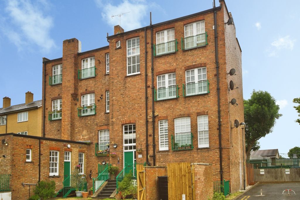 Property photo 1 of 25 Pbox-Img.Jpg