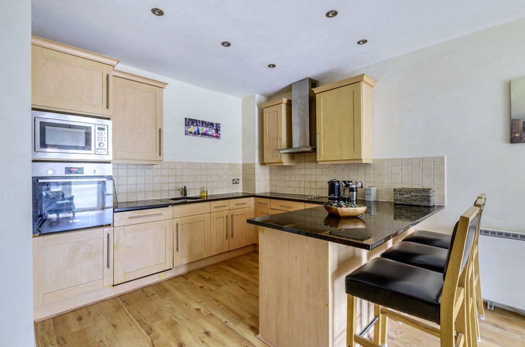 Property photo 2 of 8 926378 (4).Jpg