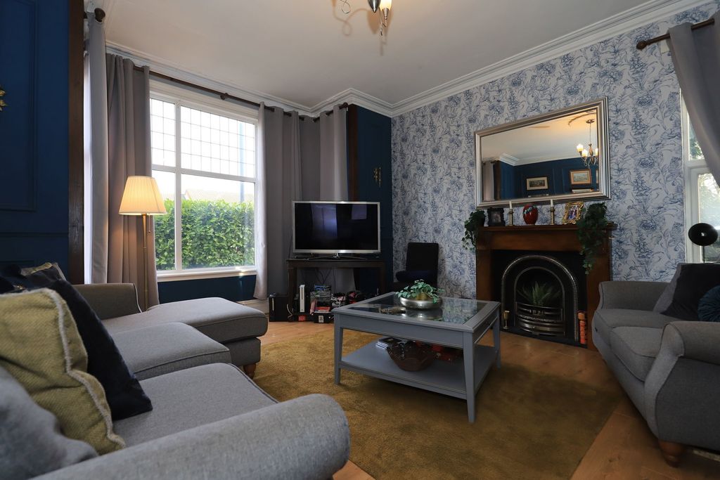 Property photo 3 of 38