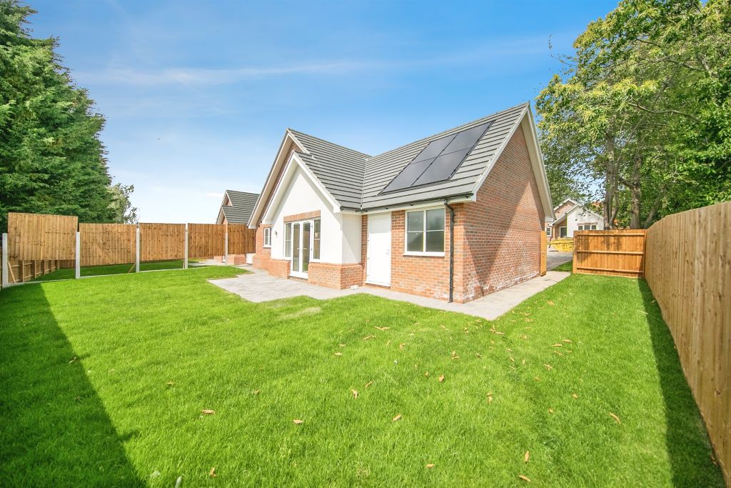 Property photo 2 of 14