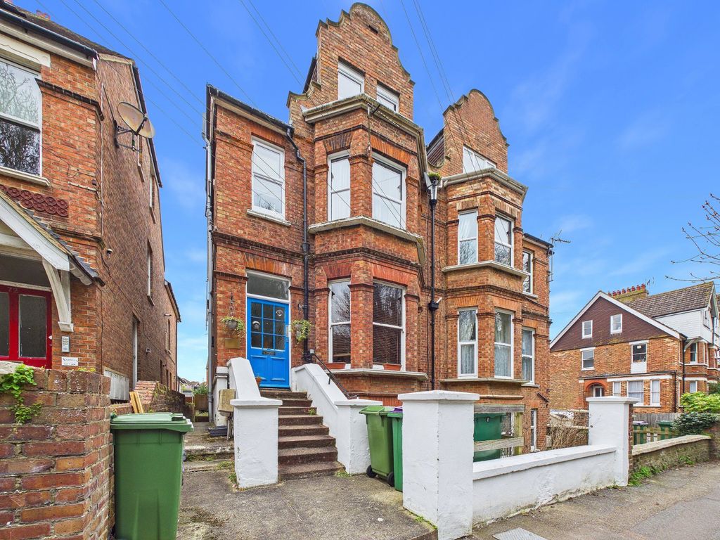 Property photo 1 of 11 Frontage