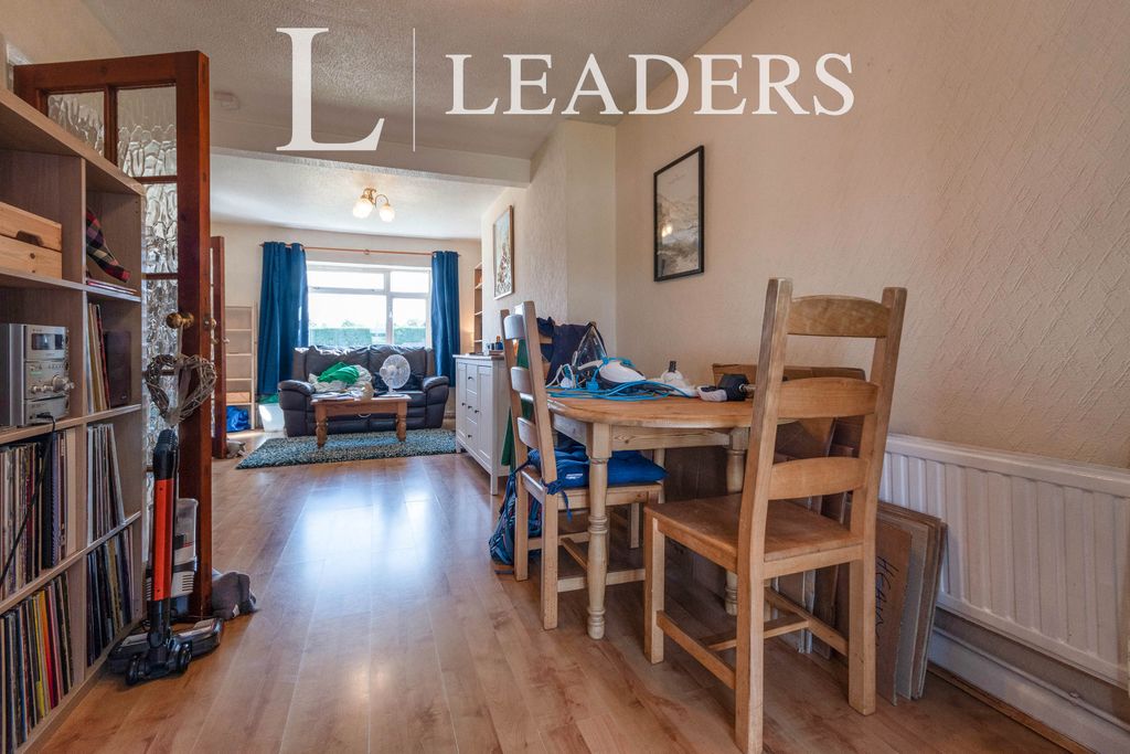 Property photo 3 of 10 2843F9E5-c65B-ee11-8