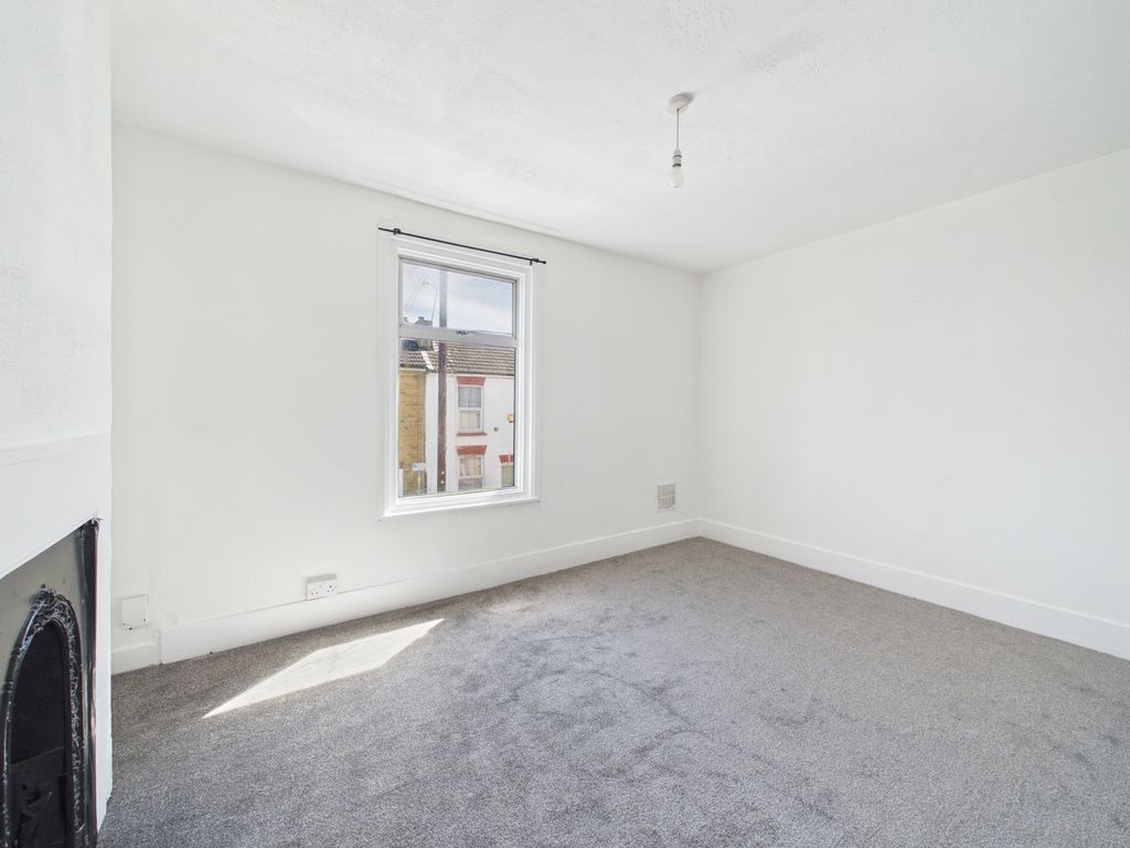 Property photo 2 of 8 Photo 2