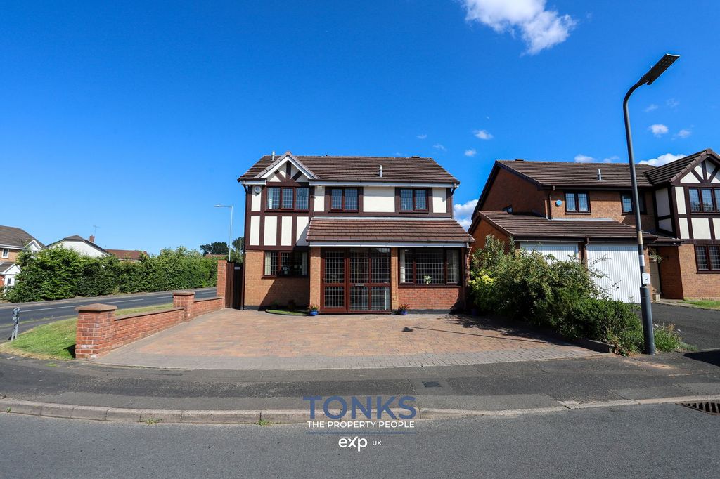 Property photo 1 of 30
