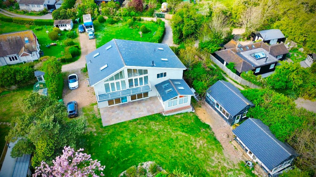 Property photo 1 of 67