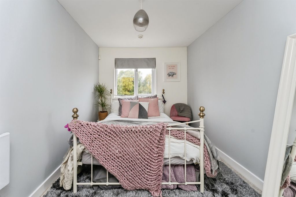 Additional image 10 of 2 bed flat for saleNew Crane Street, Chester CH1