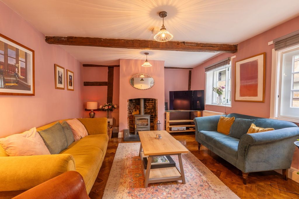 Property photo 3 of 16