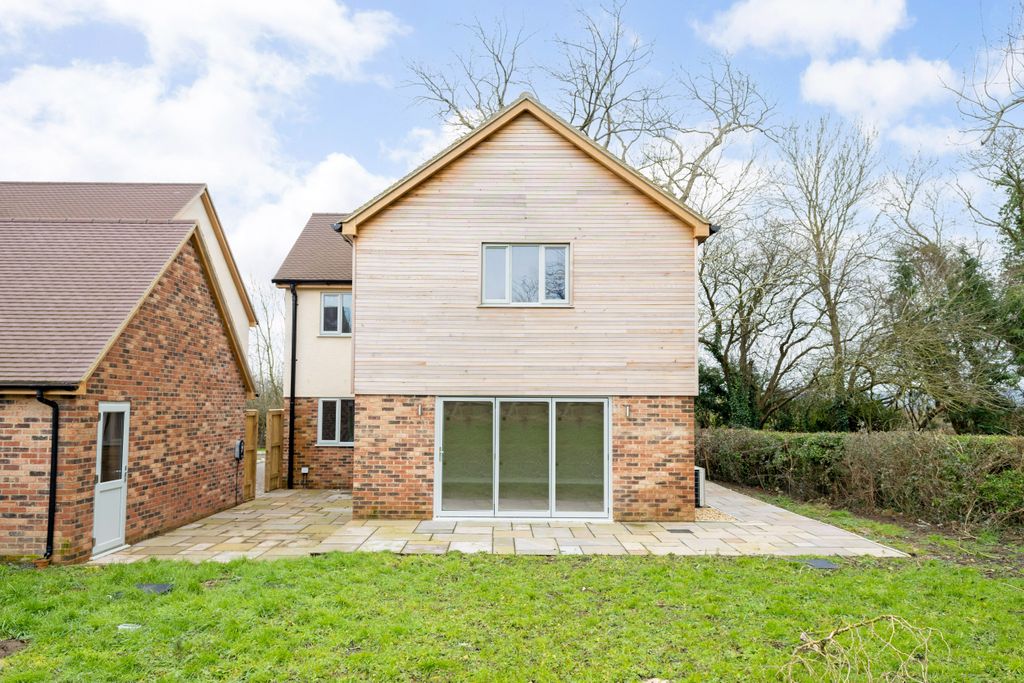 Property photo 3 of 13