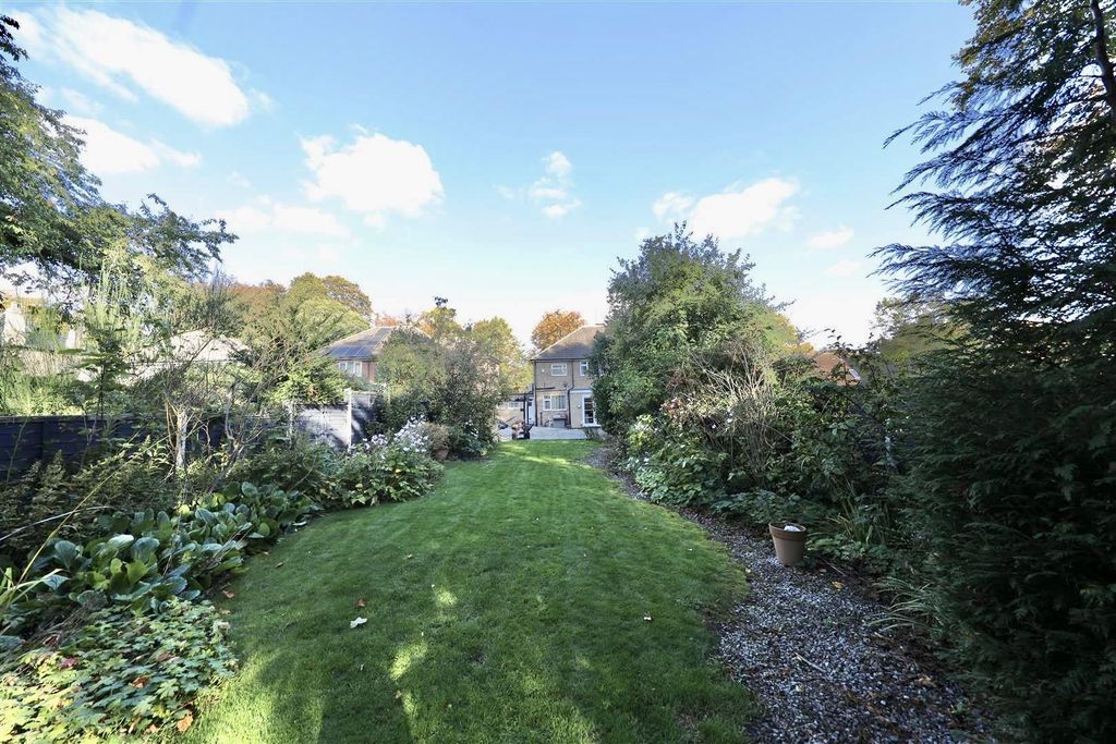 Property photo 3 of 22 Outside