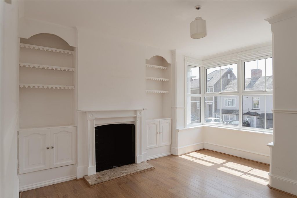 Property photo 2 of 10 1.Jpg