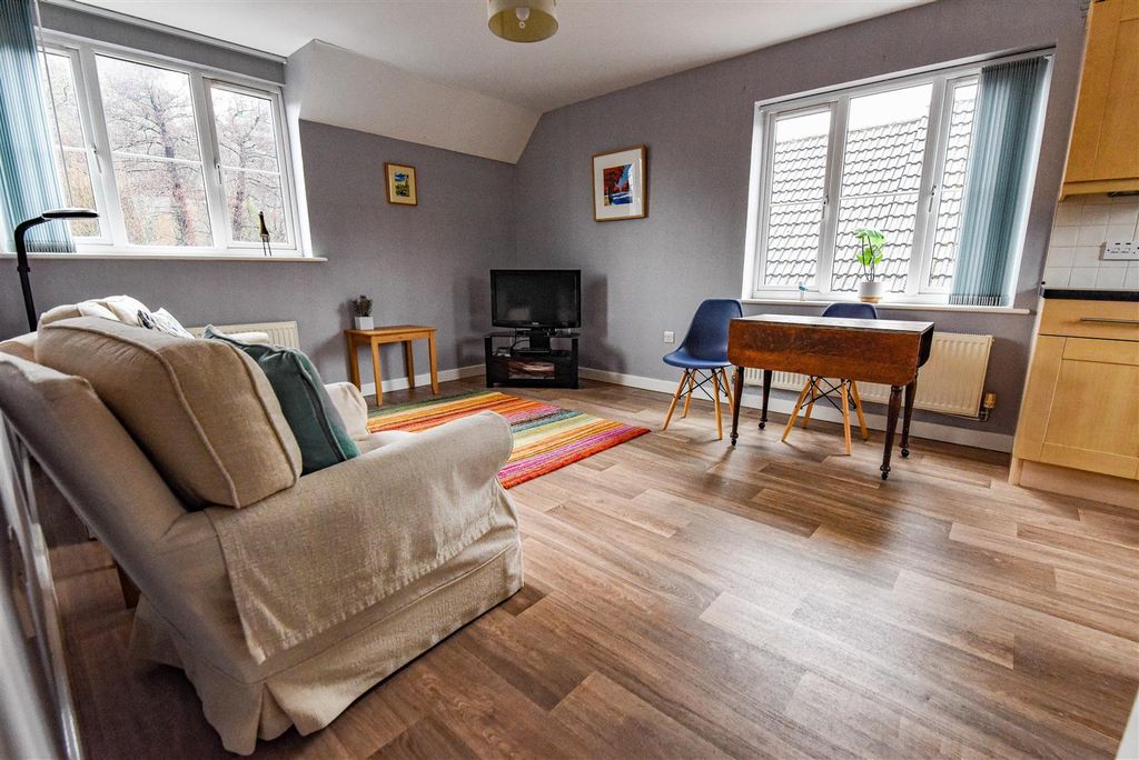 Property photo 2 of 10 Dsc_5778-2.Jpg