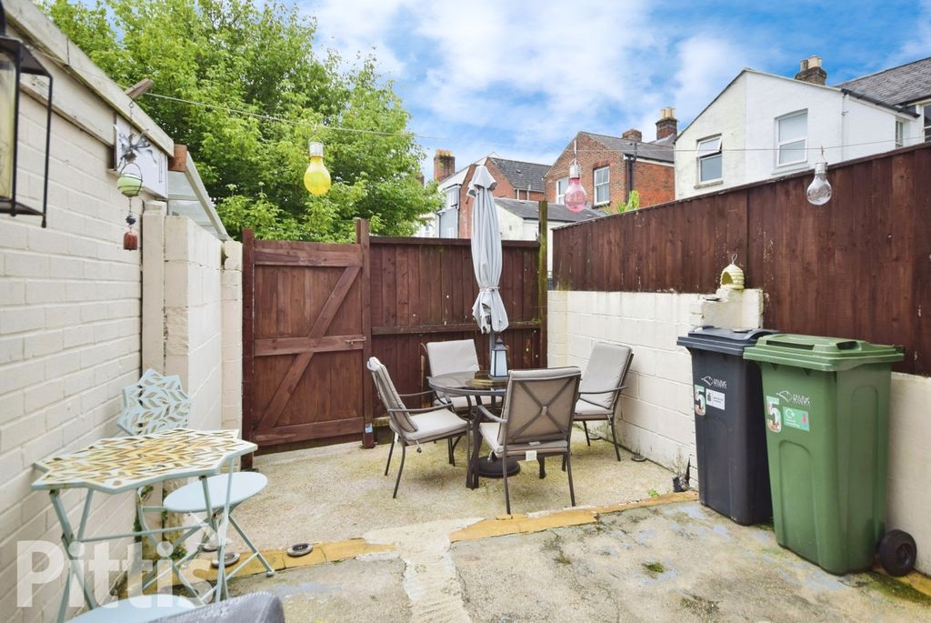 Property photo 2 of 10 c7d91953-Dsc_8316