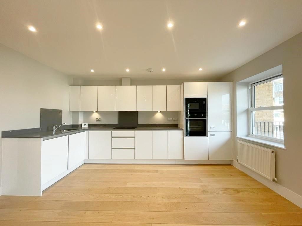 Property photo 3 of 10 Kitchen.Jpg