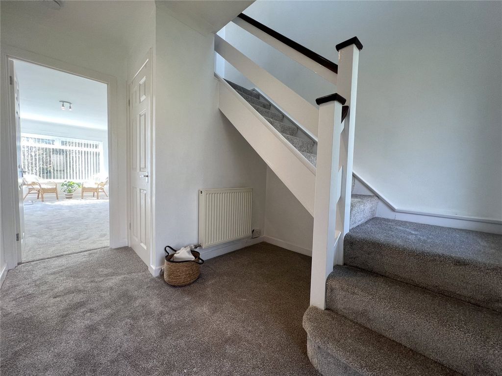 Property photo 2 of 14 Picture No. 12