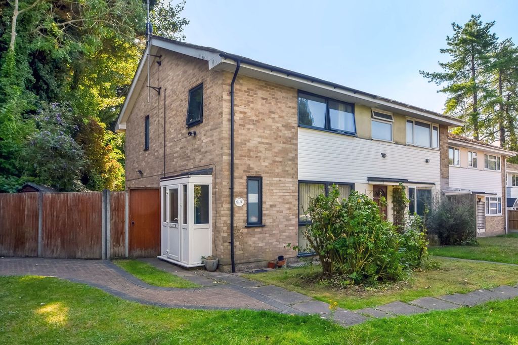 Property photo 1 of 9