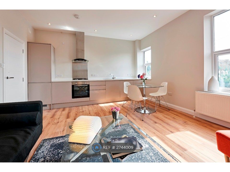 Property photo 2 of 13 Lounge Diner