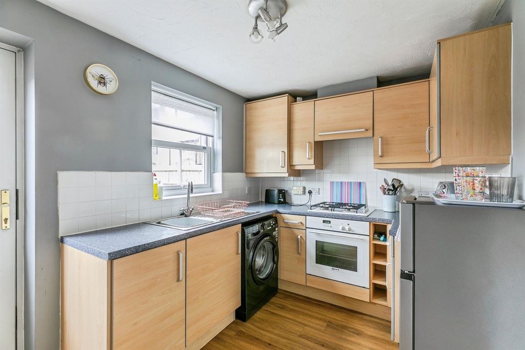 Property photo 2 of 15