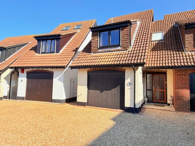 Property photo 2 of 33