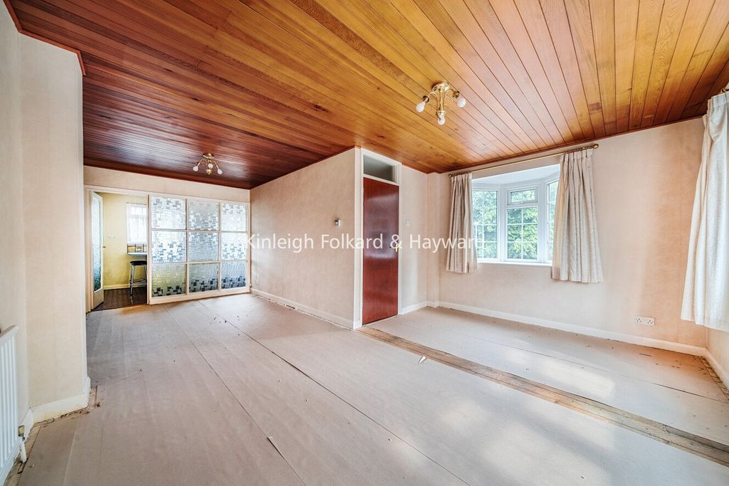Property photo 2 of 17 Picture No. 02